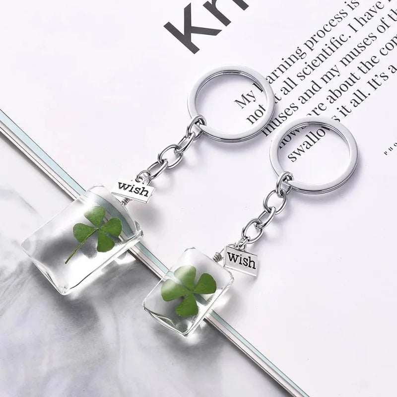 Fashion Natural Eternal Flower Keychain